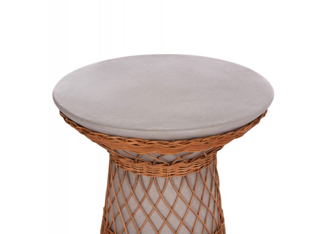 ΒΟΗΘΗΤΙΚΟ ΤΡΑΠΕΖΙ ΣΤΡΟΓΓΥΛΟ DELIA HM18167.03 FIBER CEMENT ΓΚΡΙ & RATTAN Φ40x45Υεκ
