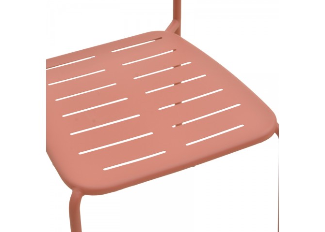 Καρέκλα Deraby pakoworld στοιβαζόμενη terracotta μέταλλο 52.5x45.5x83εκ