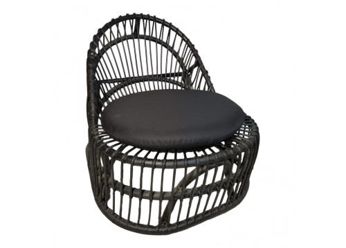 Πολυθρόνα Tromso paakoworld pe rattan σε μαύρη απόχρωση με μαύρο μαξιλάρι 80x85x98εκ